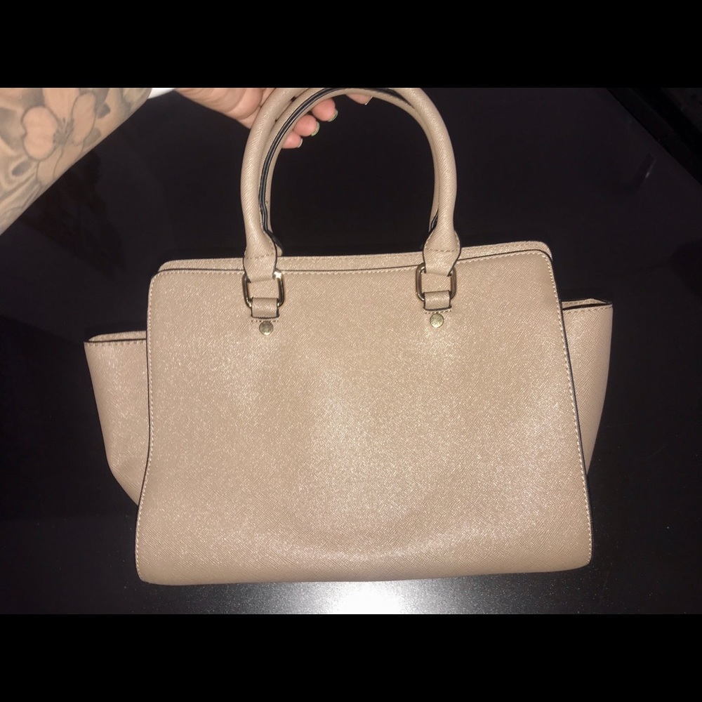 Purse for sale!